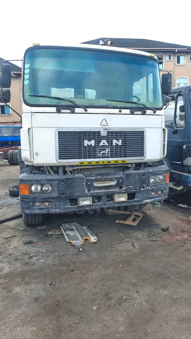 MAN Truck 10 Tyres (Cab and Chassis) Tokunbo - 1
