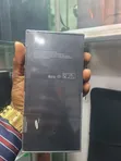 New Samsung Galaxy Z Flip4 256GB Gold - 3