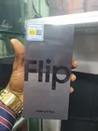 New Samsung Galaxy Z Flip4 512GB Black - 1