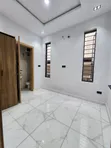 4 Bedroom Duplex don haya a Chevron - 4