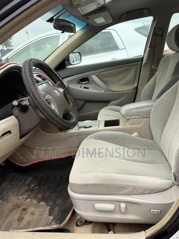 2008 Toyota Camry LE 2.4L Sedan - Black - 1