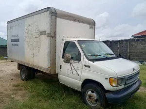 Akulolin Sufuri Na Sayarwa Don Ayyukan Logistics