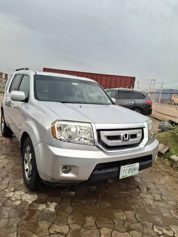 Honda Pilot 2008 Silver - 1