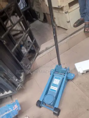 3 Ton Hydraulic Trolley Jack - Brand New