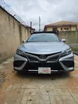 2020 Toyota Camry SE FWD Silver - 2