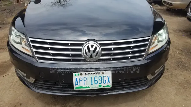 Volkswagen Passat 2014 Black - 1