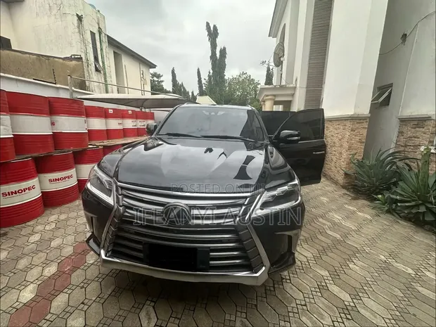Lexus LX 2020 Black - 1