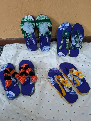Fancy Cloth Slippers - Women's Multicolor