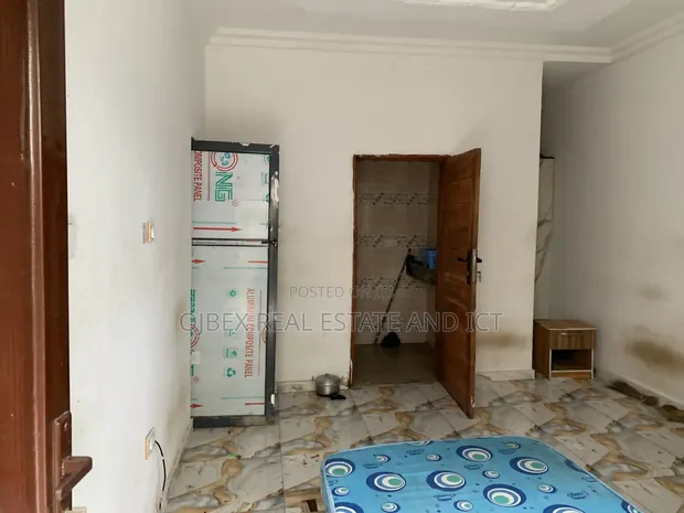 Gidan Kwana 1 da Aka Zuba Hannu a Abijo Lekki N Garden, Ajah - 1
