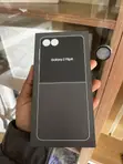 New Samsung Galaxy Z Flip8 256GB Black - 3