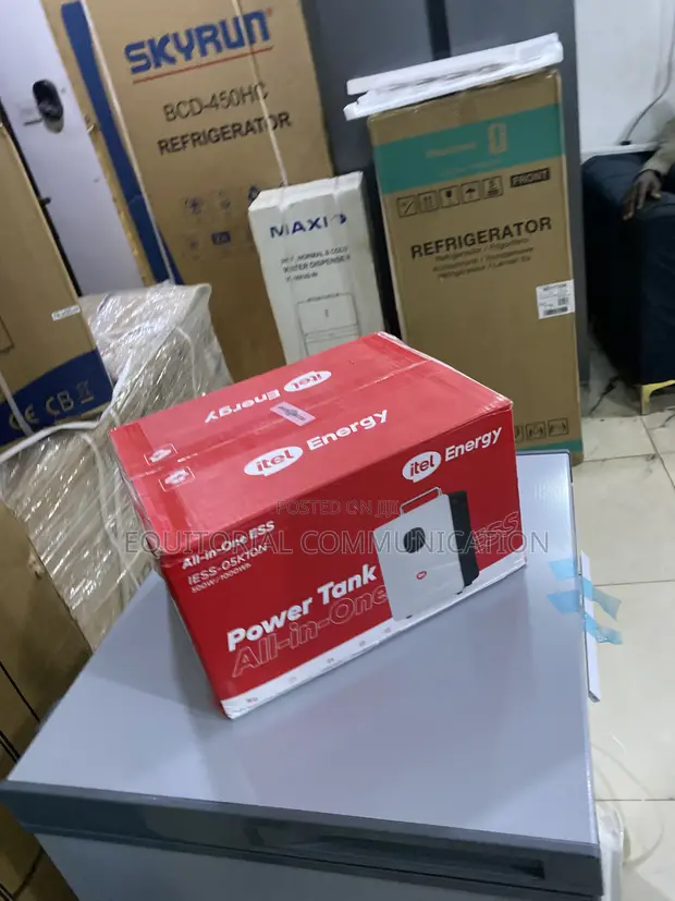 Itel Power Tank Solar Rechargeable Energy Unit - 1