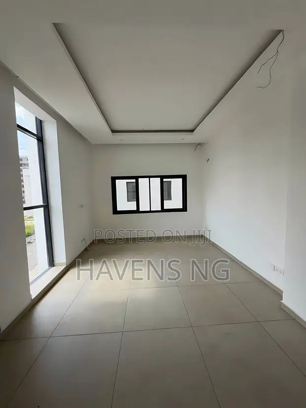 5-Bedroom Fully Detached Duplex with BQ in Jabi, Abuja - 1