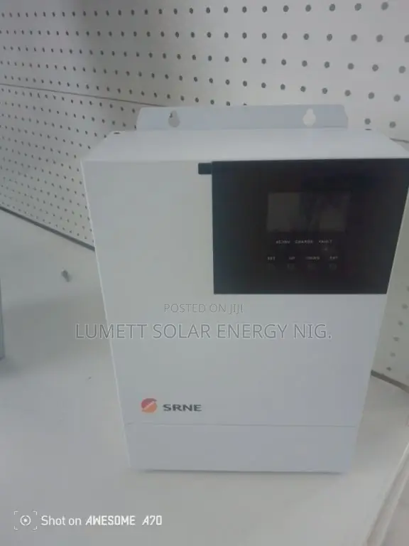 SRNE 1500W 12V Hybrid Solar Inverter - 1