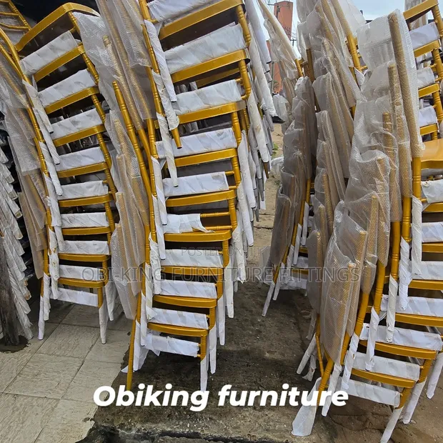 Modern Chivalry Chair - Gold - 1