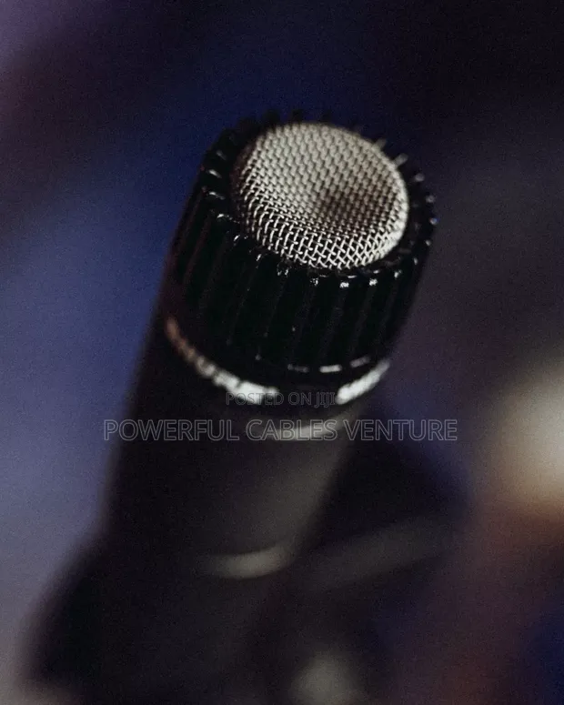 Shure SM57 Dynamic Handheld Microphone - 1