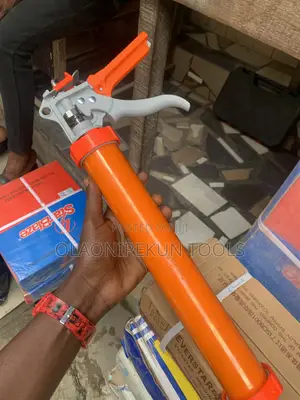 Rotating Caulking Gun - Sabon Kayayyaki