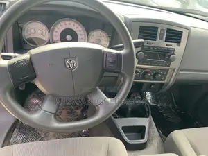 Dodge Dakota Quad Cab 4x4 2006