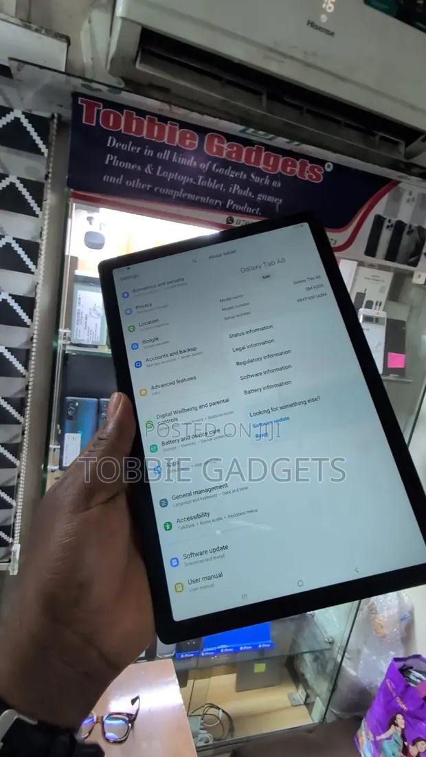 Samsung Galaxy Tab A8 10.5 (2021) 64GB Gray - 1