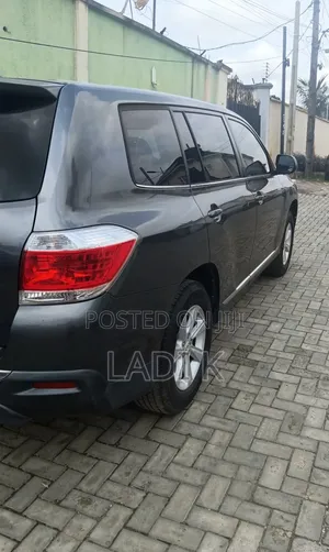 Toyota Highlander 2011 Gray
