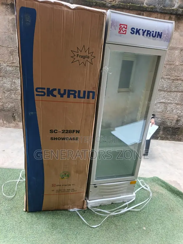 Skyrun 228L Shop Display Chiller - 1