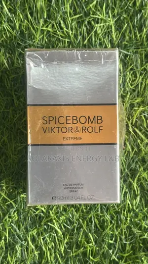 Spicebomb Extreme Eau de Parfum by Viktor & Rolf