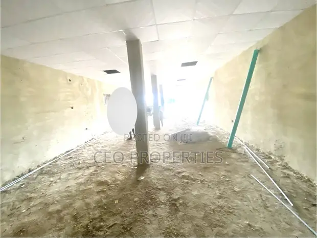 150sqm Warehouse/Store Yana Kallon Ado Road, Ajah, Lagos - 1