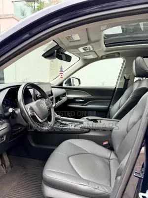 Toyota Grand Highlander Platinum AWD 2024 Blue