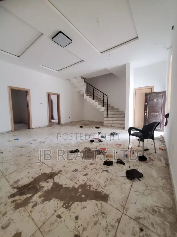 4 Bedroom Terrace Duplex for Rent in General Paint, Ajah - 1