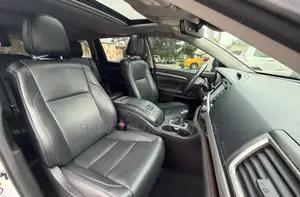 2018 Toyota Highlander Limited 4x2 V6 SUV - White