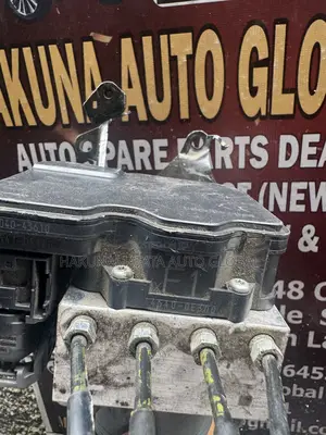 Toyota Highlander 2016-2017 ABS Control Unit