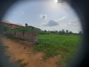Filin Zama na Siyarwa a Asaba