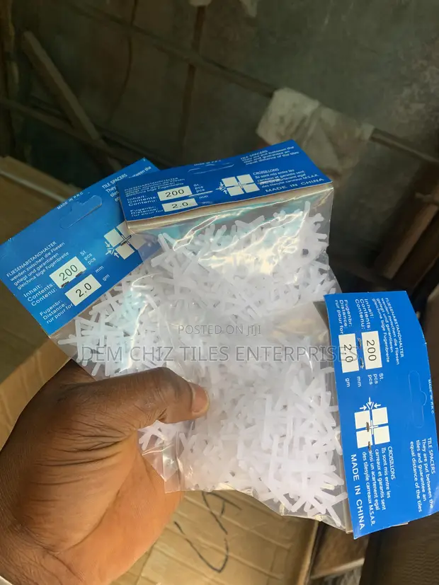 2mm Tile Spacers - 1