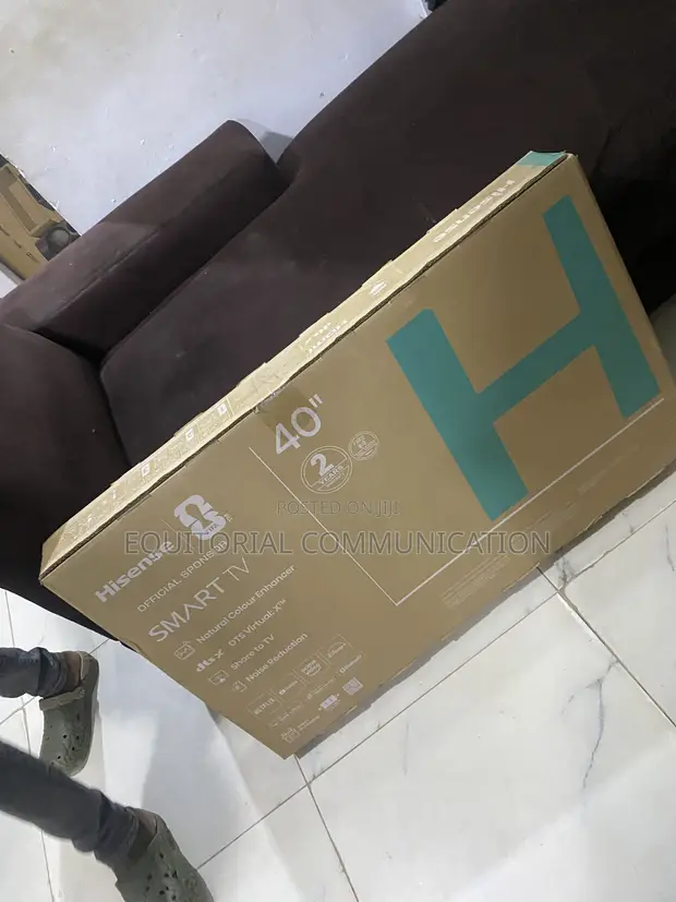Hisense 40" Smart TV - 1