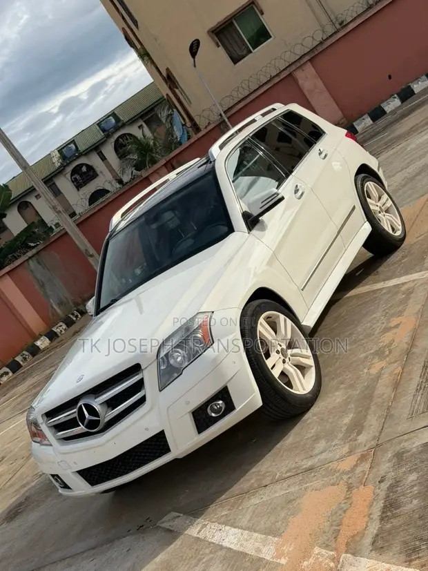 Mercedes-Benz GLK-Class 350 4MATIC 2010 White - 1