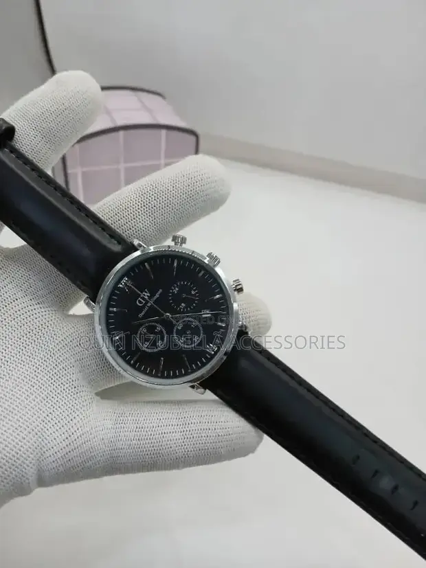 Unisex Luxury Leather Wristwatch - Black/Silver - 1