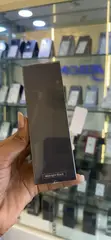 New Samsung Galaxy S8 64GB Black - 2