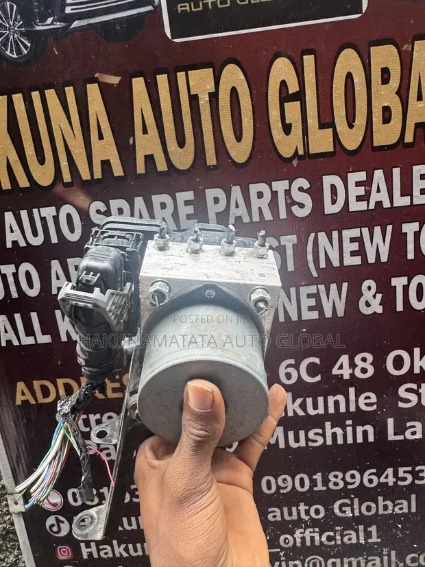 Toyota Highlander 2016-2018 ABS Pump Assembly - 1