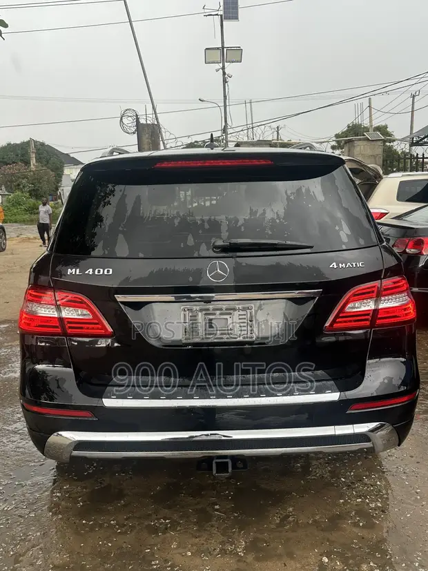 2015 Mercedes-Benz ML400 4MATIC SUV - 1