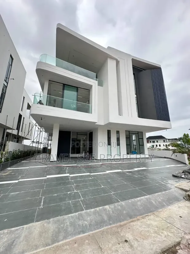 Furnished 6-Bedroom Duplex in Private Estate, Osapa Lekki - 1