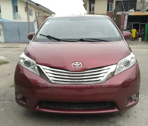 2011 Toyota Sienna LE 8 Passenger Red - 1