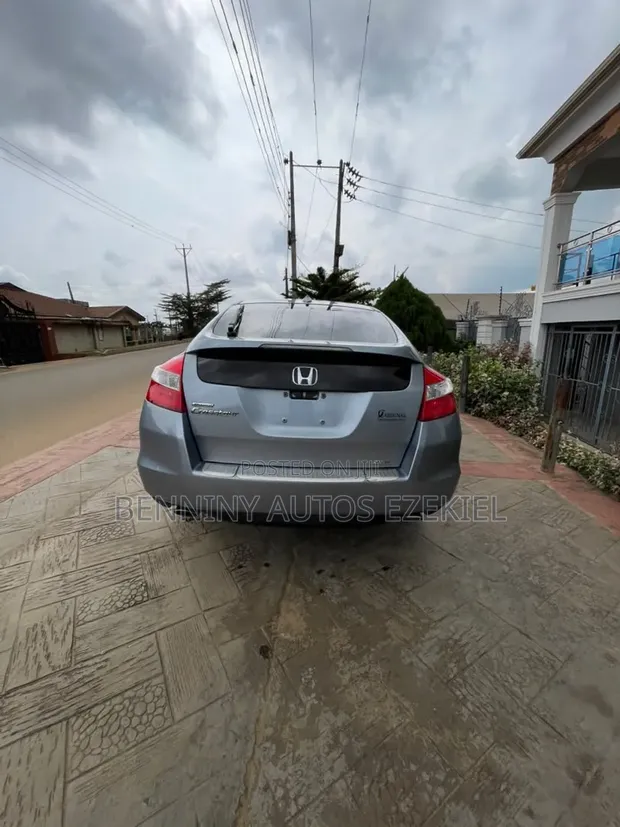Honda Accord Crosstour 2010 Blue - 1