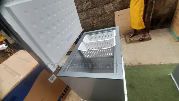 Skyrun 260L Chest Freezer BD-260A - 1