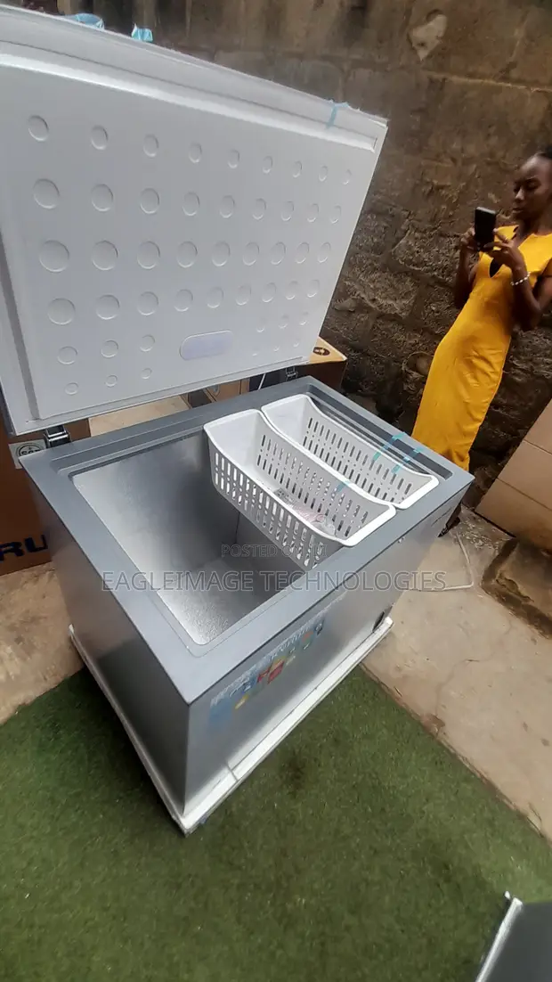 Brand New Skyrun 260L Chest Freezer BD-260A - 1