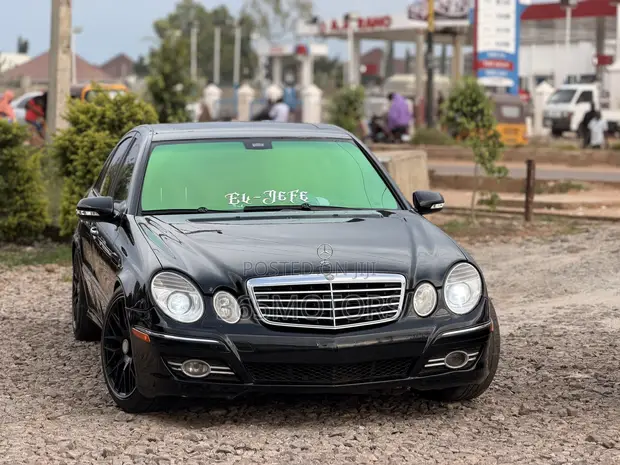 Mercedes-Benz E350 2008 Black - 1