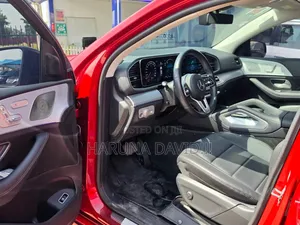 Mercedes-Benz GLE 350 2023 Red