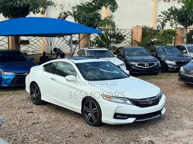 2017 Honda Accord Touring V6 Coupe - Wadda Akawo - 1