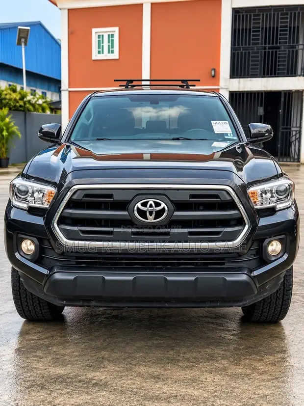 2017 Toyota Tacoma TRD Off Road Gray - 1