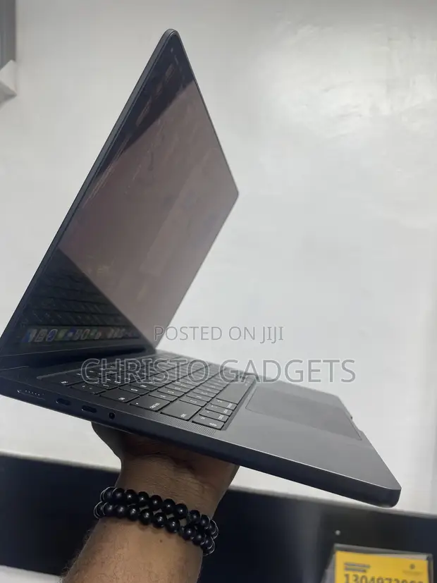 Apple MacBook Pro 2024 M4 Pro 14" 24GB RAM 512GB SSD - 1