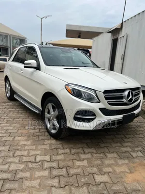 Mercedes-Benz GLE 320 4MATIC 2017 White