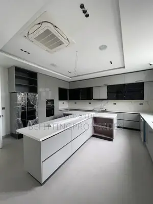 5 Bedroom Luxury Duplex Don Sayarwa a Banana Island, Ikoyi